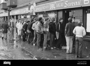 fila longa em loja de eletronicos