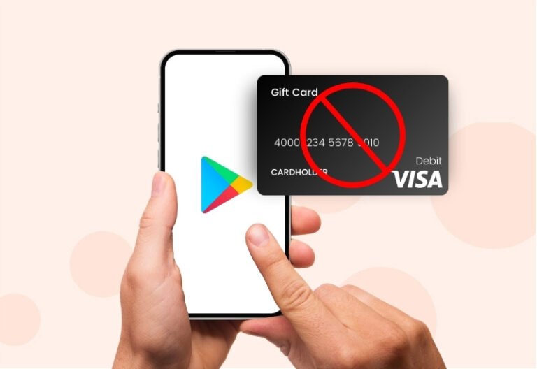 Como Adicionar Saldo ao Google Play de Forma Fácil e Segura 2 smartphone segurando cartao de credito e google play